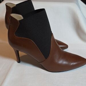 Joan Oloff Sophisticated Brown and Black Heeled Ankle Boots,sz 39.